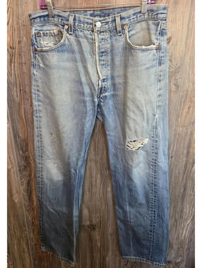 VTG Levi's 501 Jeans (36x34) Button Fly Red Batwing Label Made USA (CW-11/97)